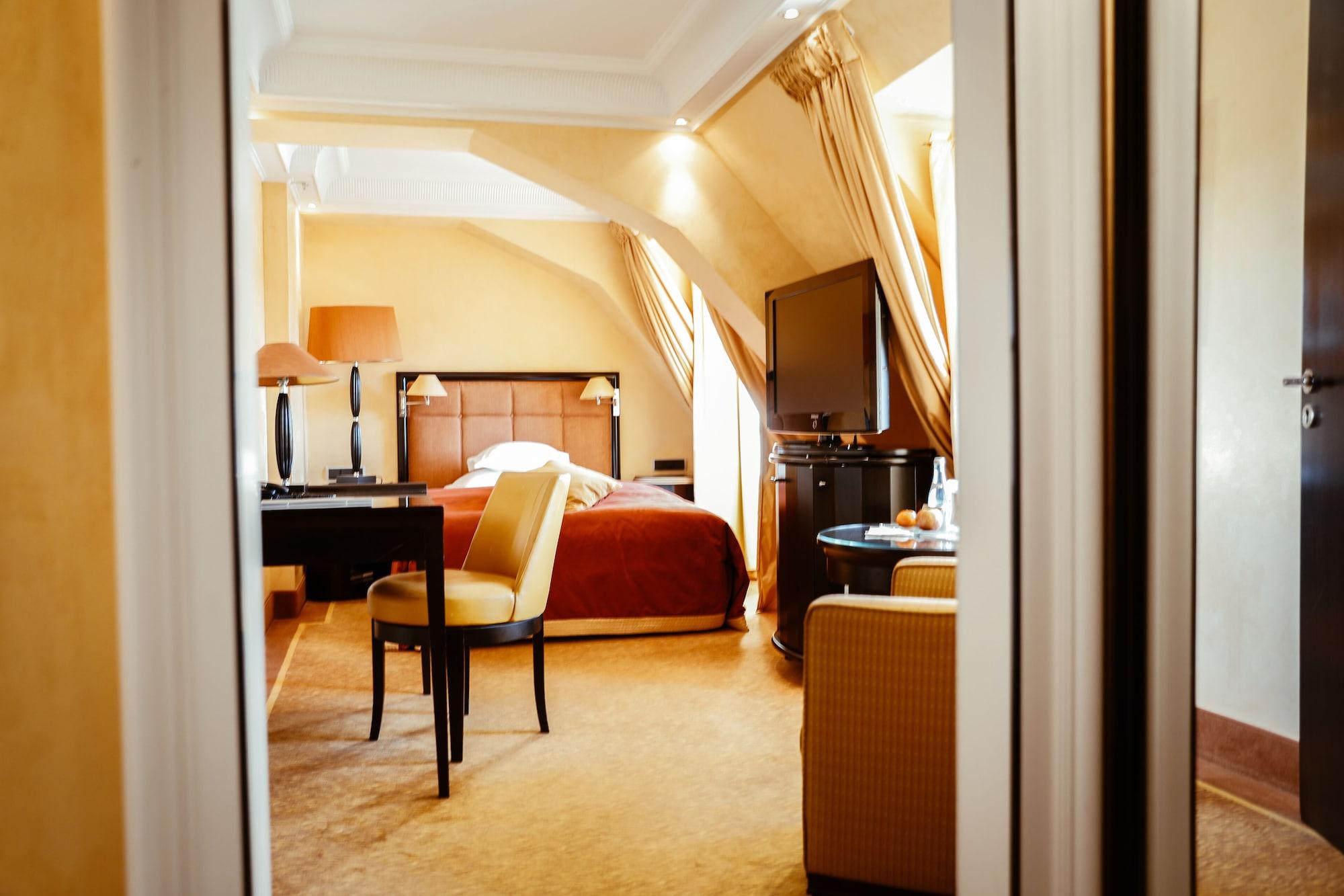 Bayerischer Hof Hotel Munich