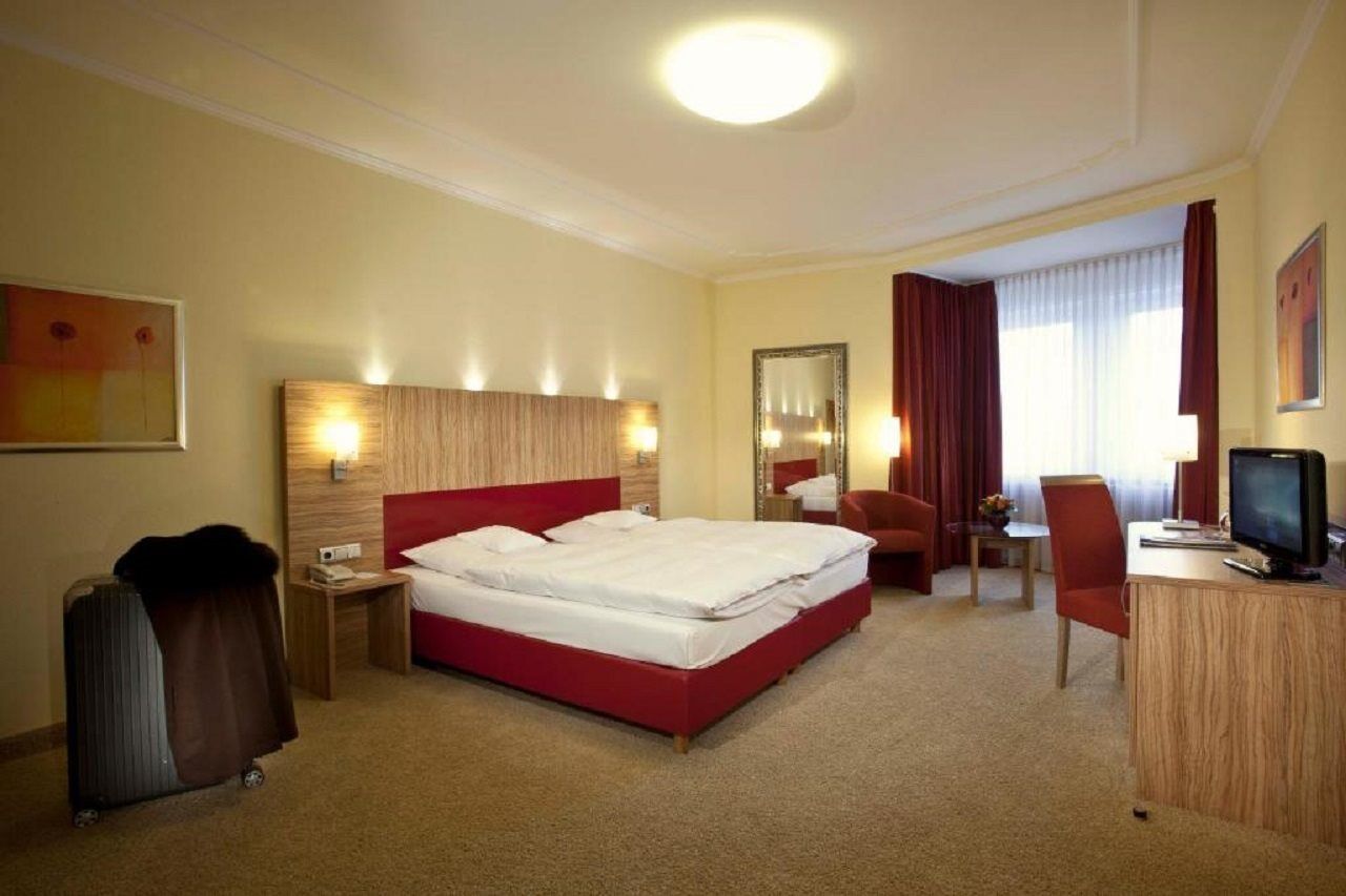 Bayerischer Hof Hotel Munich